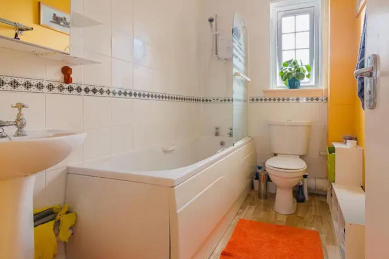 Guestready - Cosy & Bright - Central Flat Edinburgh Exterior photo